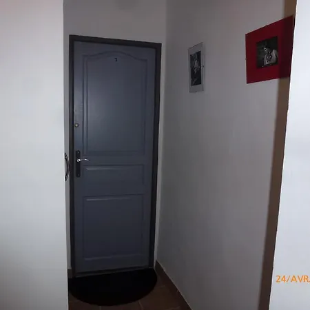 Les Meubles Du Chapitre Apartment
